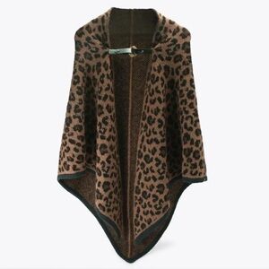 Kurt Geiger Jacquard Ruana